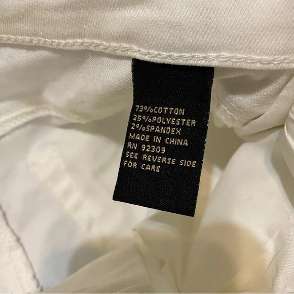 40. DG2 By Diane Gilman Stylish White Pants - Picture 5 of 9